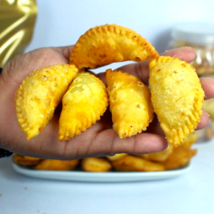 3 পুলি পিঠা ৫০০ গ্রাম (৪০-৪৫ পিছ)