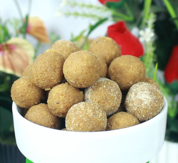 নারকেল নাড়ু ১ কেজি